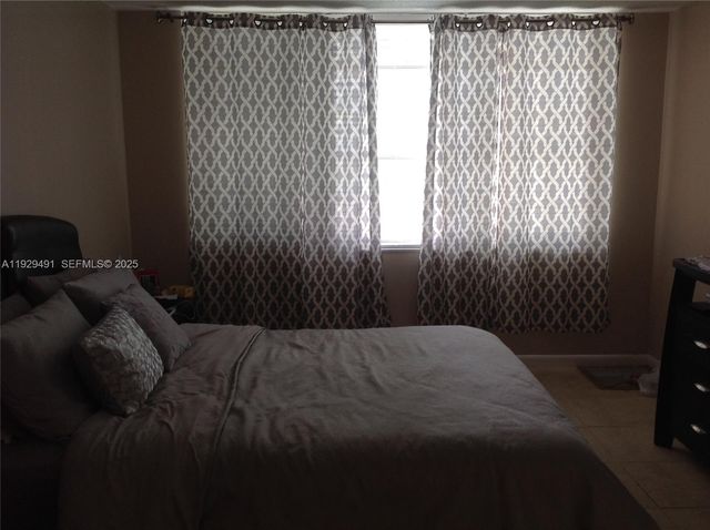 1865 79th St Cswy 8K, North Bay Village, FL 33141