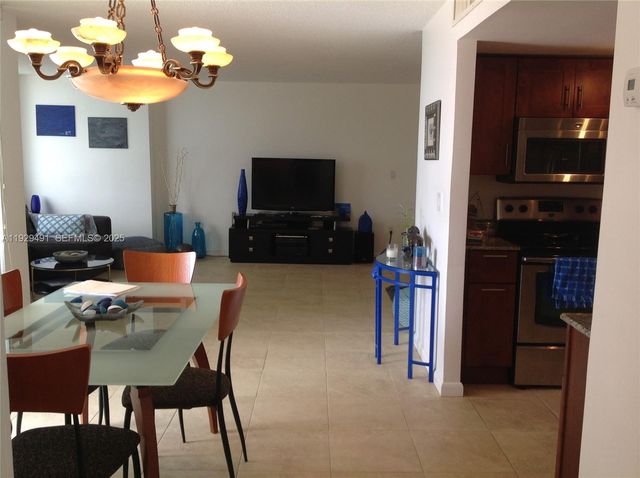 1865 79th St Cswy 8K, North Bay Village, FL 33141