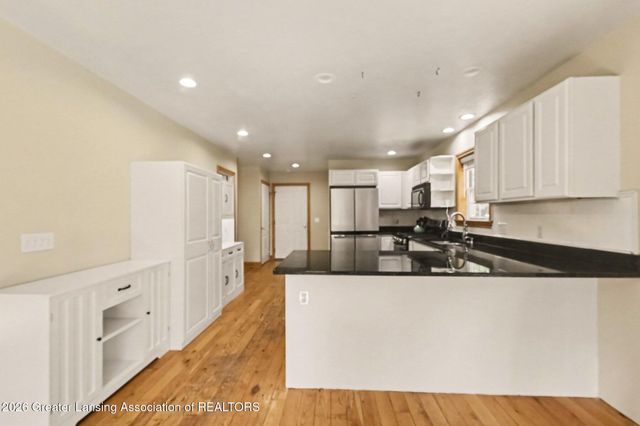 504 N Miller Drive, Eaton Rapids, MI 48827