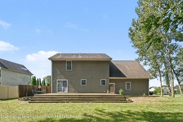 504 N Miller Drive, Eaton Rapids, MI 48827