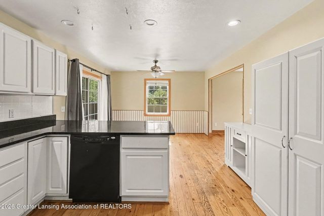 504 N Miller Drive, Eaton Rapids, MI 48827