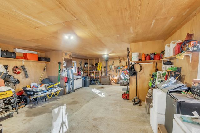 104 Glendale Rd, Loretto, TN 38469