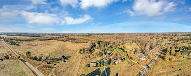 104 Glendale Rd, Loretto, TN 38469