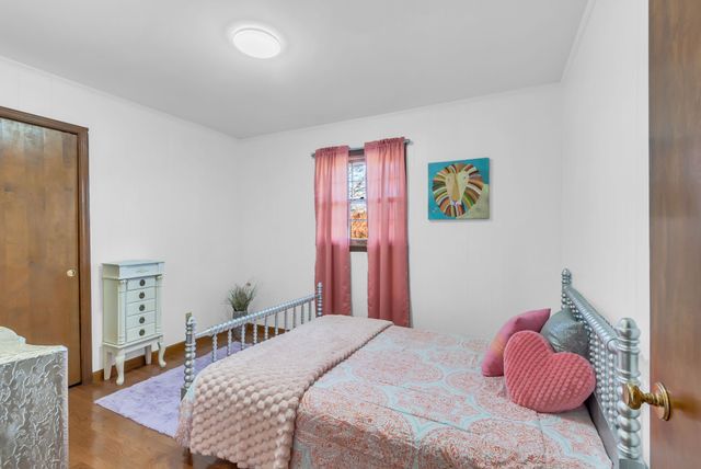 104 Glendale Rd, Loretto, TN 38469