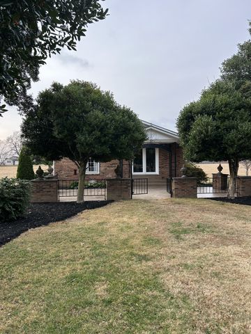 104 Glendale Rd, Loretto, TN 38469