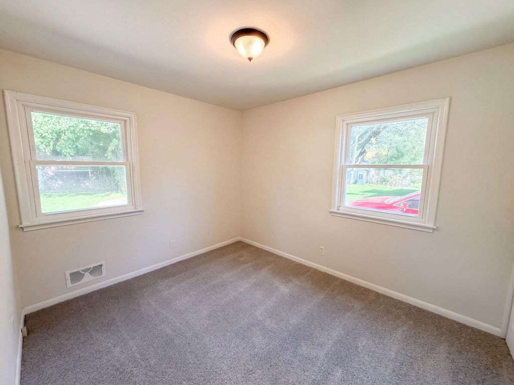 2517 Nokomis Avenue, Saint Paul, MN 55119 — photo 4