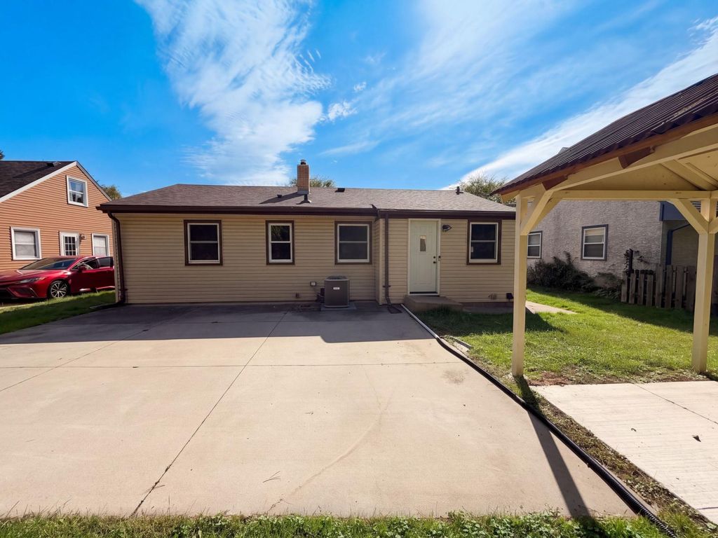 2517 Nokomis Avenue, Saint Paul, MN 55119 — photo 5