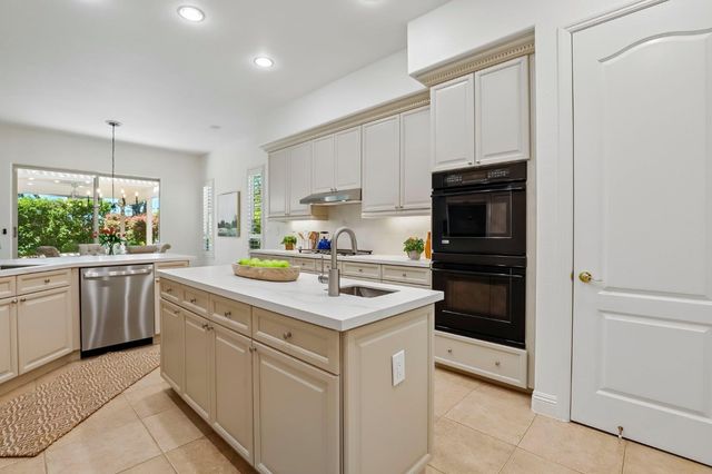 1921 Eagle Glen Dr, Roseville, CA 95661