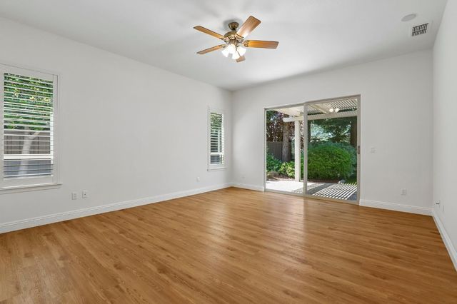 1921 Eagle Glen Dr, Roseville, CA 95661