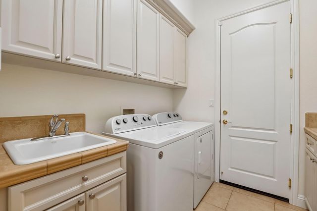 1921 Eagle Glen Dr, Roseville, CA 95661