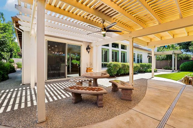 1921 Eagle Glen Dr, Roseville, CA 95661