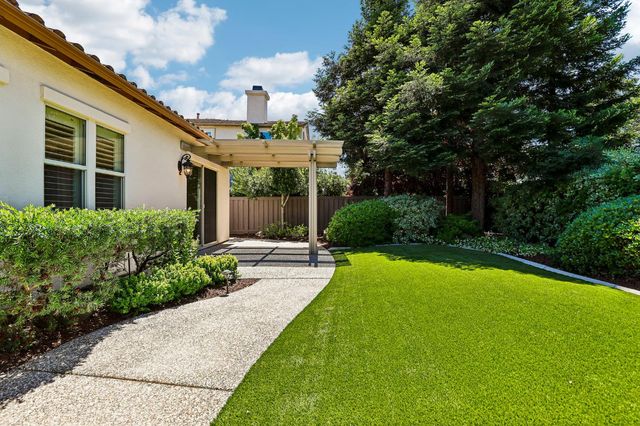 1921 Eagle Glen Dr, Roseville, CA 95661
