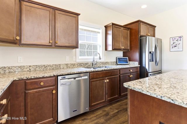 406 Tyrrell Trail, Jacksonville, NC 28546