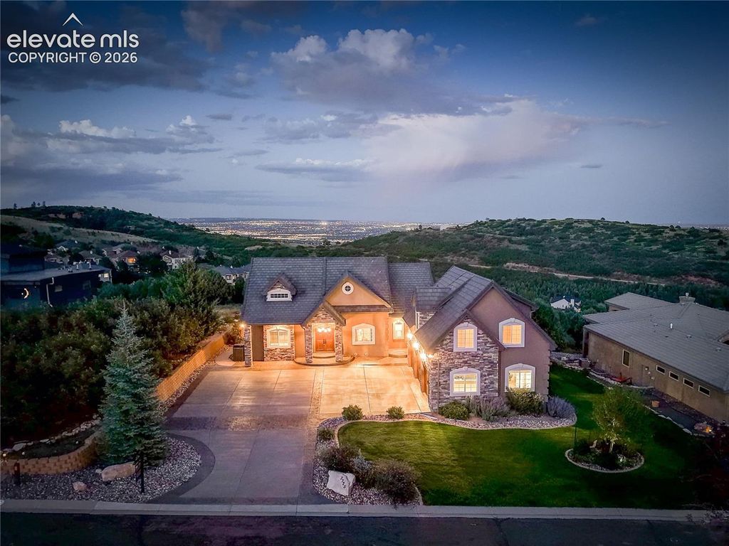 3725 Twisted Oak Circle, Colorado Springs, CO 80904 — photo 2