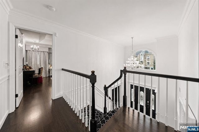5 Gates Place, Wayne, NJ 07470