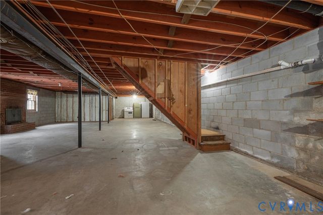 17904 Nash Rd, Dinwiddie, VA 23841