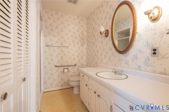 17904 Nash Rd, Dinwiddie, VA 23841