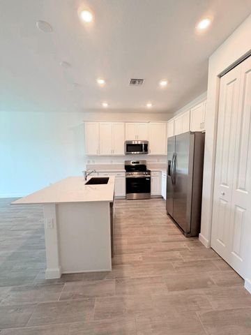 5610 Divine Drive, Delray Beach, FL 33484