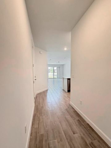 5610 Divine Drive, Delray Beach, FL 33484