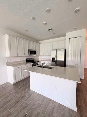 5610 Divine Drive, Delray Beach, FL 33484