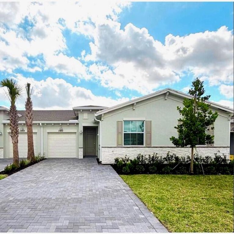 5610 Divine Drive, Delray Beach, FL 33484