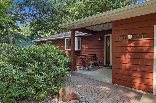 3728 Forest Heights Drive, Eau Claire, WI 54701