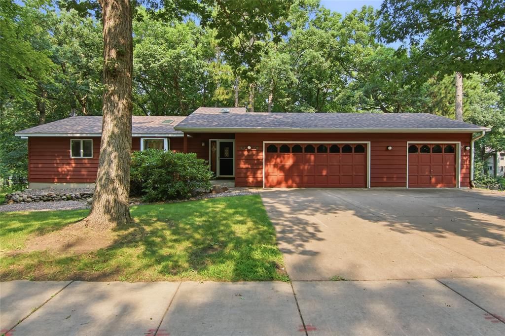 3728 Forest Heights Drive, Eau Claire, WI 54701