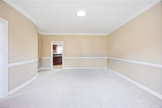 1207 Masters ROW, Chesapeake, VA 23320