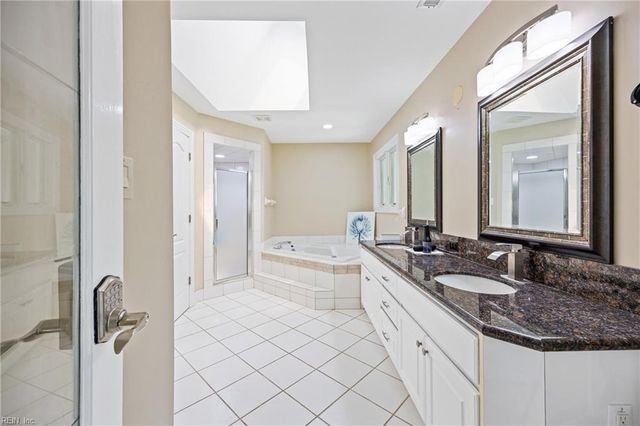 1207 Masters ROW, Chesapeake, VA 23320