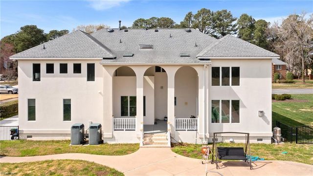 1207 Masters ROW, Chesapeake, VA 23320