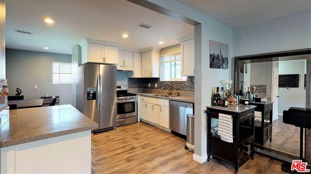 936 W 78th Street, Los Angeles, CA 90044