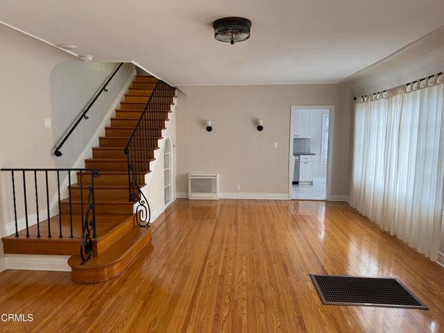 920 Summit Drive, South Pasadena, CA 91030