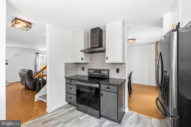 20550 NEERWINDER ST, Germantown, MD 20874