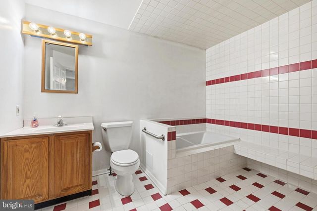 20550 NEERWINDER ST, Germantown, MD 20874