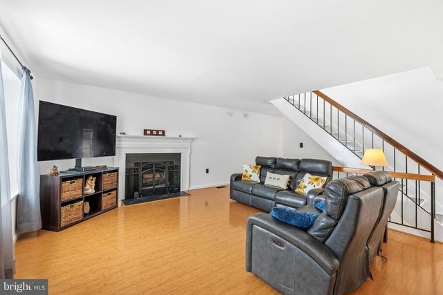 20550 NEERWINDER ST, Germantown, MD 20874