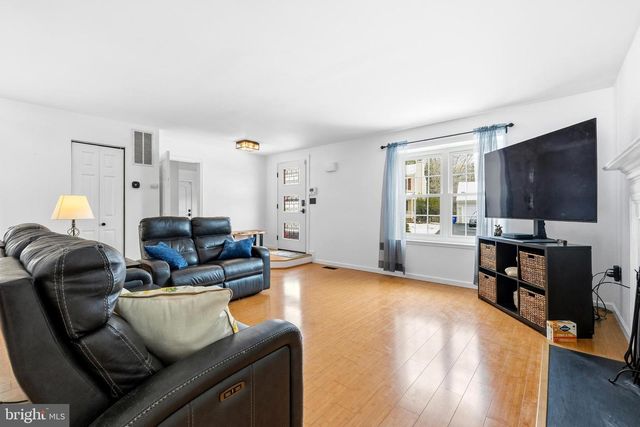 20550 NEERWINDER ST, Germantown, MD 20874