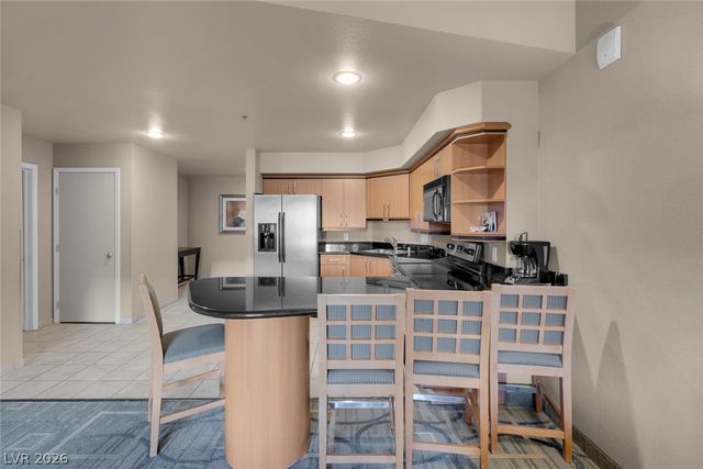 211 East Flamingo Road 304, Las Vegas, NV 89169