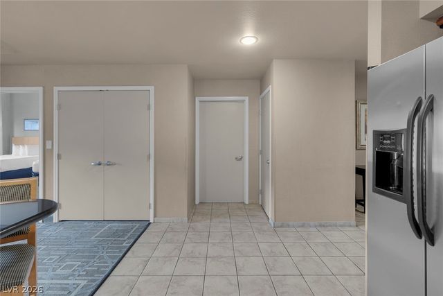 211 East Flamingo Road 304, Las Vegas, NV 89169