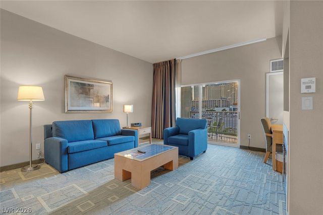 211 East Flamingo Road 304, Las Vegas, NV 89169