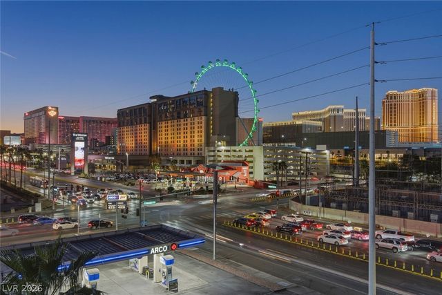 211 East Flamingo Road 304, Las Vegas, NV 89169