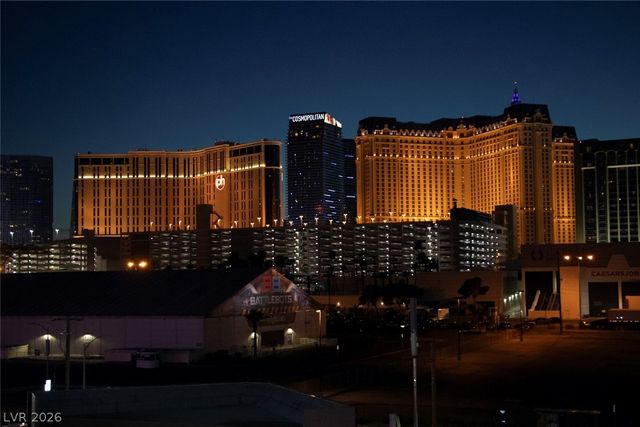 211 East Flamingo Road 304, Las Vegas, NV 89169