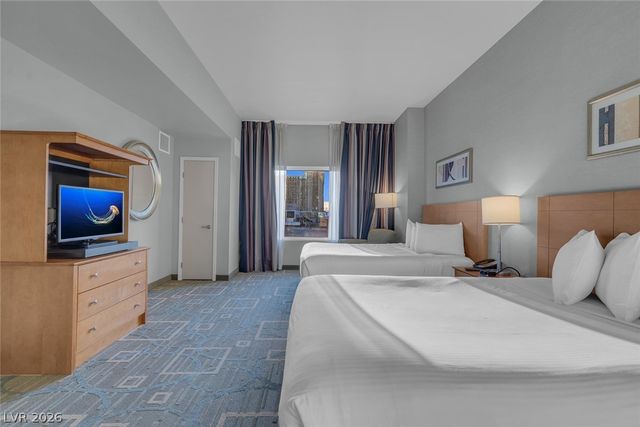 211 East Flamingo Road 304, Las Vegas, NV 89169