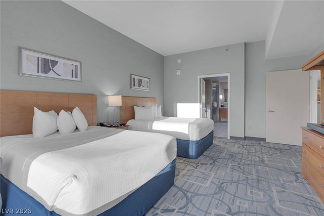 211 East Flamingo Road 304, Las Vegas, NV 89169