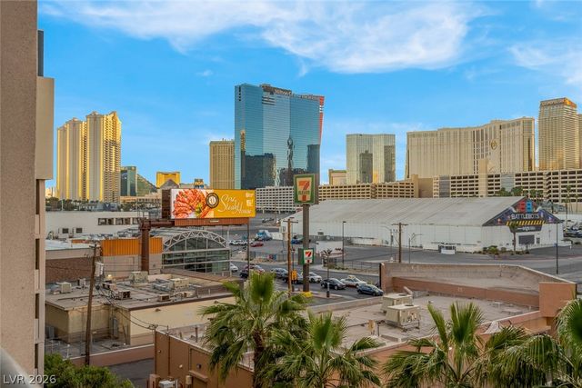 211 East Flamingo Road 304, Las Vegas, NV 89169