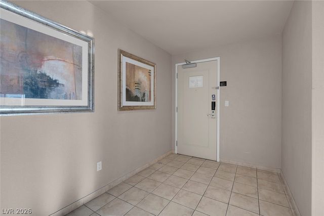 211 East Flamingo Road 304, Las Vegas, NV 89169