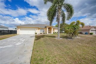 2117 NE 40th ST, Cape Coral, FL 33909