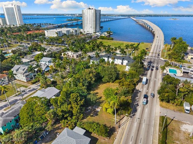 1526 Park AVE, Fort Myers, FL 33901