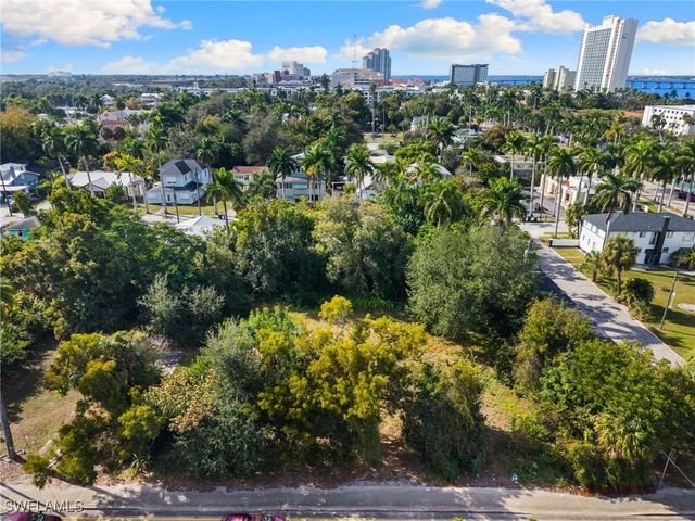 1526 Park AVE, Fort Myers, FL 33901