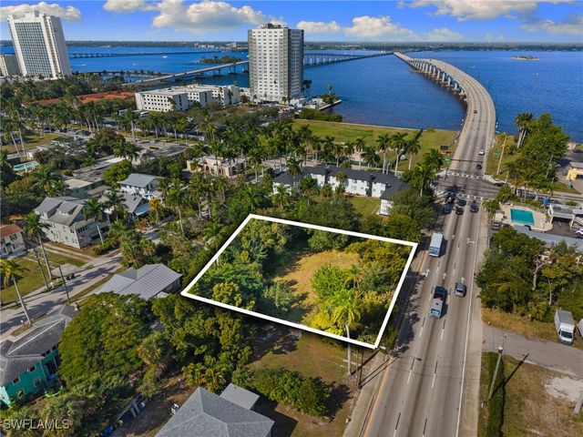 1526 Park AVE, Fort Myers, FL 33901