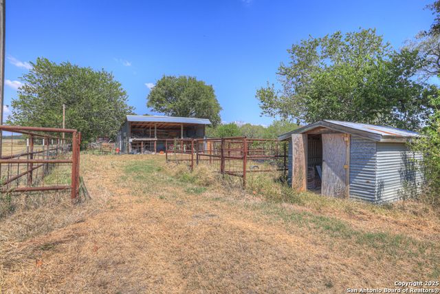 255 Brehm Ln, Cibolo, TX 78108